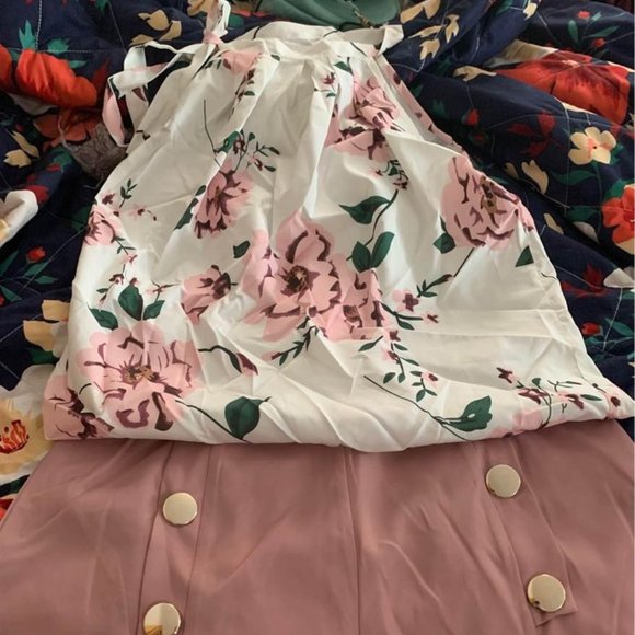 SHEIN Tops - Floral Halter Top With Double Button Shorts